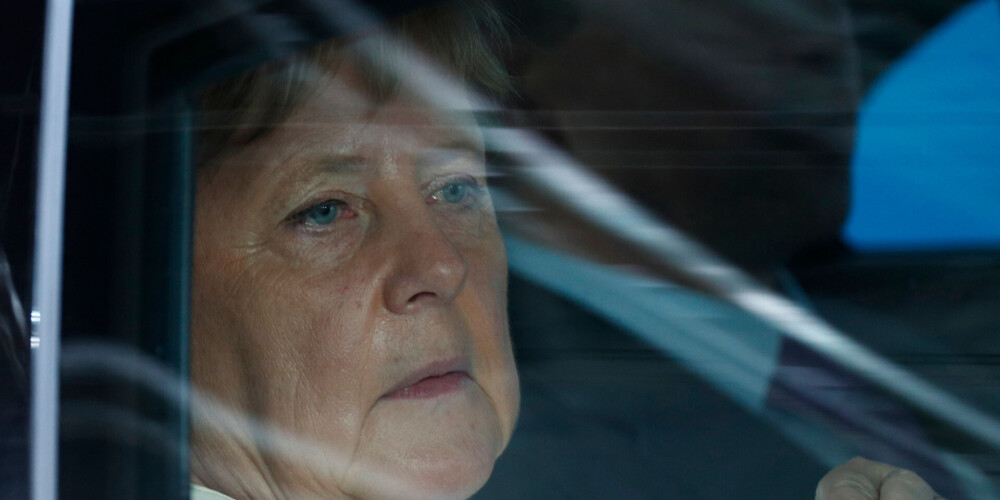 Merkele norūpējusies par situāciju, kad Vācijā mazinās Covid-19 ierobežojumus