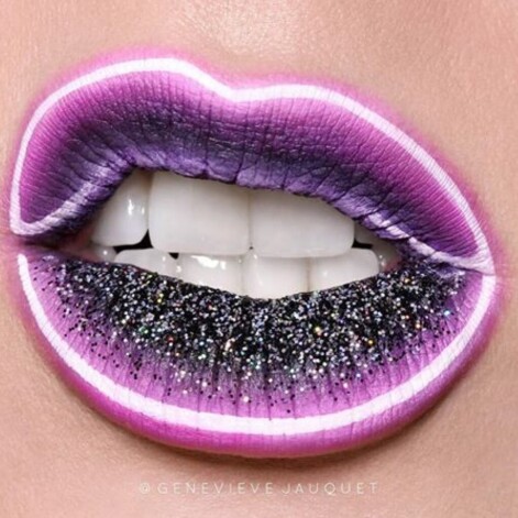 Neona zīmes efekta lūpu kontūras.