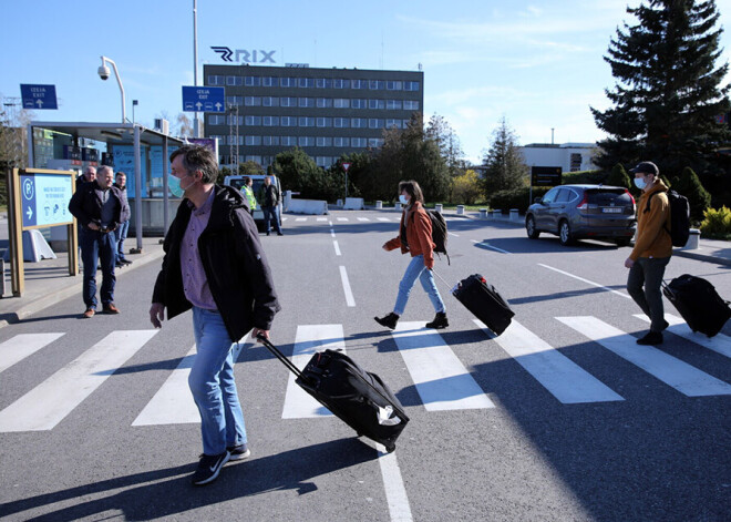 Covid-19 krīze parāda, ka daudzi Latvijas iedzīvotāji ārzemēs strādā nelegāli un nav sociāli aizsargāti