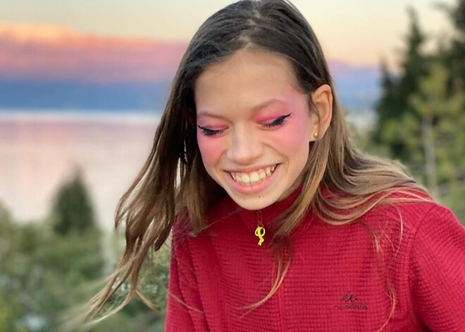 10-летняя дочь Веры Брежневой опубликовала фото с не по годам вызывающим макияжем