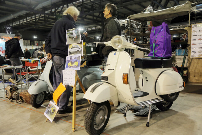 "Deviņvīri" apciemoja klasisko auto izstādi Milānā un pat apjuka visā tur redzētajā motorizētās dailes parādē...