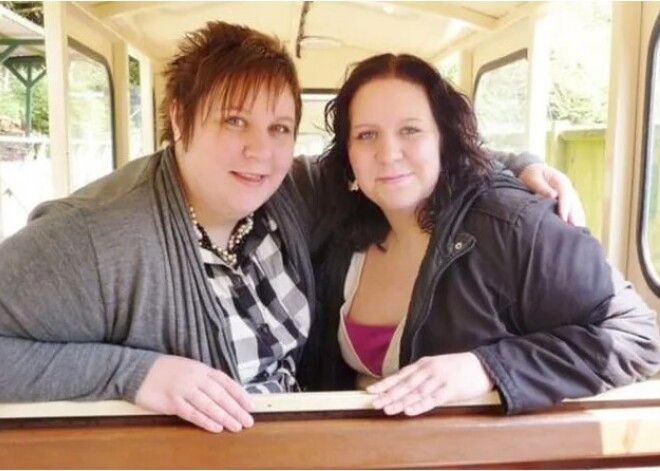 Сестры-близнецы умерли от коронавируса с разницей в три дня