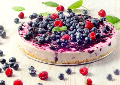 Jogurta siera kūka ar mellenēm