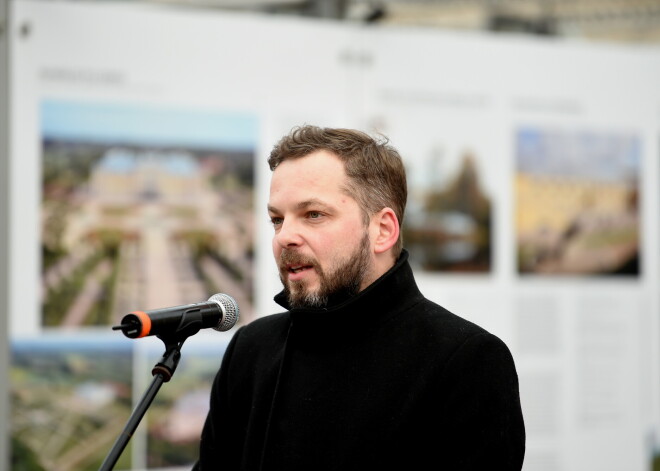 Andris Bačkurs: vecuma pensijas šogad nedrīkst aplikt ar nodokli