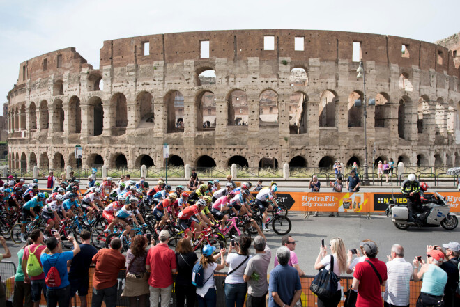 Pirms 111 gadiem – 1909. gada 13. maijā – tiek dots pirmais starts starptautiskajām velosacensībām "Giro d’Italia".