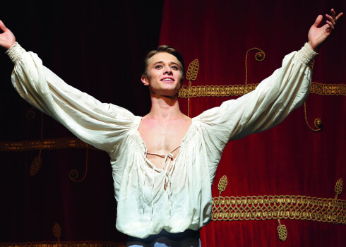 Milānas "La Scala" baleta zvaigzne - rīdzinieks Timofejs Andrijašenko: "Cilvēki šeit man patīk ne mazāk kā Rīgā"