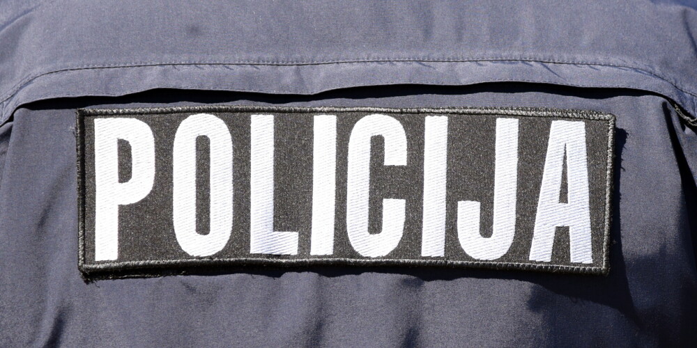 Policija sāk pārbaudi par 13 cilvēku pulcēšanos kristiešu draudzē Iecavā