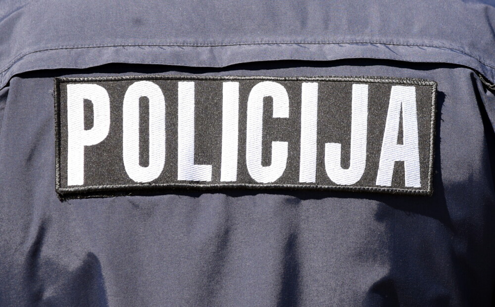 Policija sāk pārbaudi par 13 cilvēku pulcēšanos kristiešu draudzē Iecavā