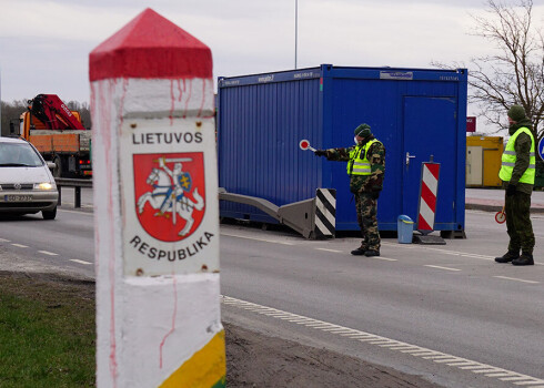 Lietuva saskata reālas iespējas atvērt marta vidū slēgtās robežas starp trim Baltijas valstīm un Poliju.