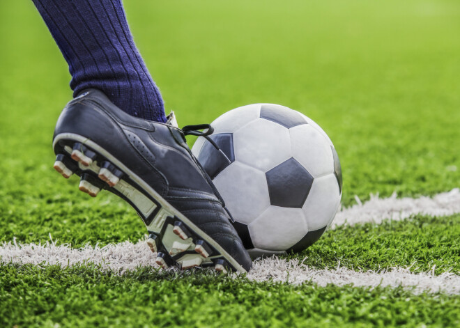 Igaunijā cer futbola sezonu atsākt jau pēc divām nedēļām