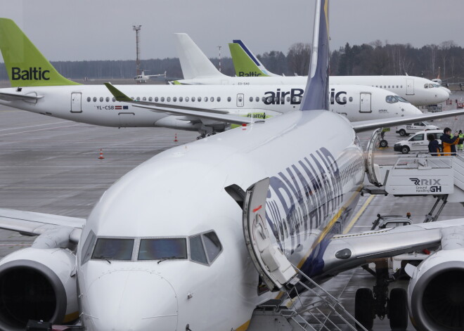 Vēl nepieņem lēmumu par aviosatiksmes atjaunošanu