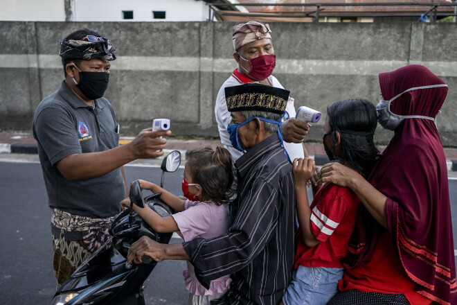 Amatpersonas mēra vietējās ģimenes temperatūru.