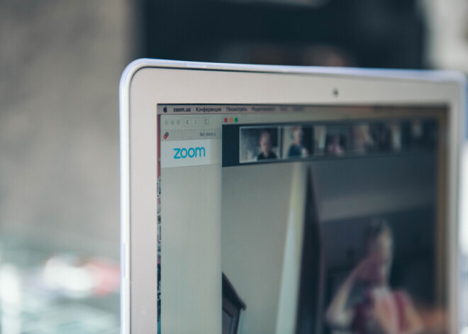 Хакеры показали детское порно десяткам детей в Zoom