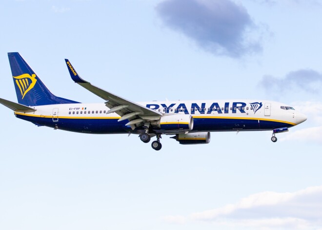 "Ryanair" no 1.jūlija atjaunos 40% lidojumu