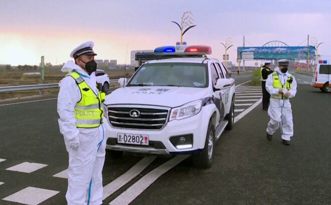 Uhaņā, kur decembrī sākās koronavīrusa pandēmija, svētdien un pirmdien tika ziņots par sešiem jauniem inficēšanās gadījumiem.