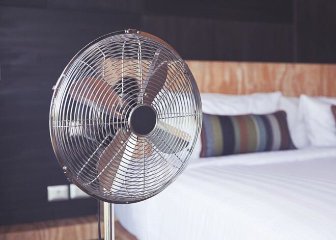 Mobilais kondicionieris vai ventilators jūsu mājoklim: kā izvēlēties piemērotāko?