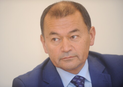 Gulami vārds izskanējis arī saistībā ar strīdu par viesnīcu "Hotel Garden Palace".