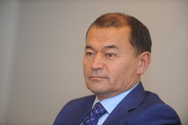 Policija Gulami tur aizdomās par vairākiem noziegumiem, kas saistīti ar greznas Vecrīgas viesnīcas īpašumtiesībām.