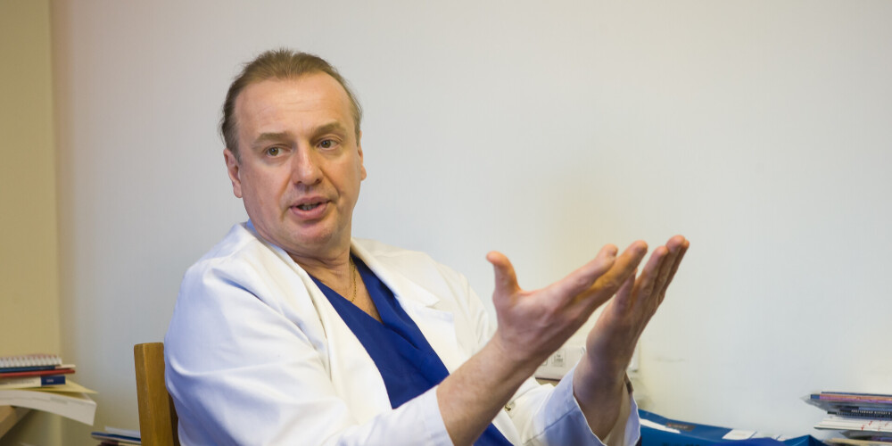 Kardiologs Ērglis neiesaka antivielu testus, bet iesaka atvērt robežas bagātajiem skandināviem