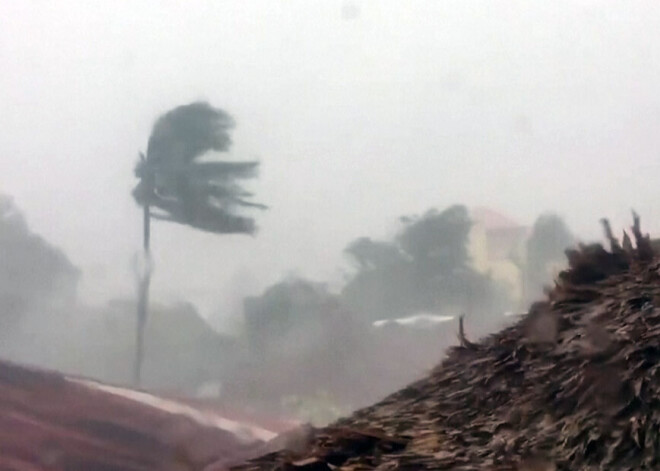 Taifūns "Vongfong" Filipīnās nogalinājis 5 cilvēkus, nepilni 100 000 evakuējušies