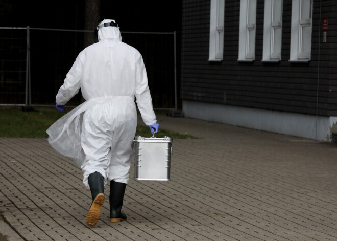 Zinātnieki Latvijā izstrādā metodi Covid-19 vīrusa izplatības noteikšanai vidē