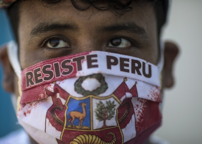 Peru jau pandēmijas sākumā slēdza robežas un noteica paškarantīnu. Kāpēc tā tomēr kļuvusi par Covid-19 karsto punktu?