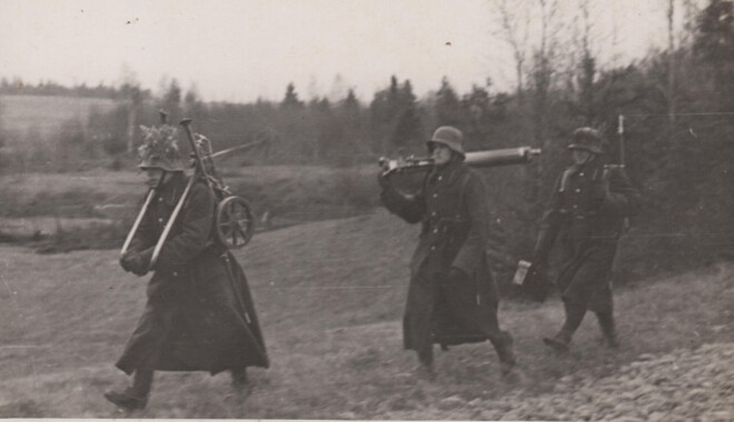 7. Siguldas kājnieku pulka ložmetējnieki mācībās. 1939. gada rudens.