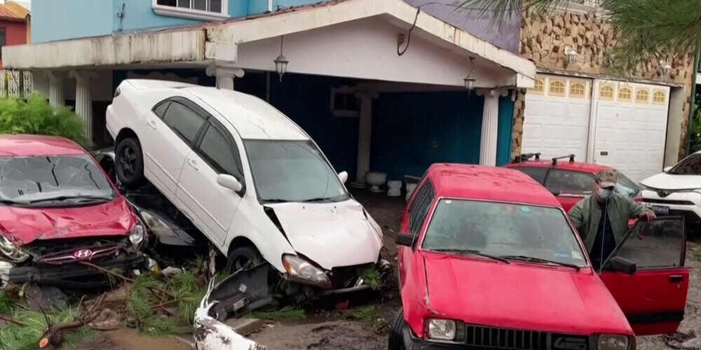 Tropiskās vētras "Amanda" izraisītos plūdos un zemes nogruvumos Salvadorā vairāki bojāgājušie