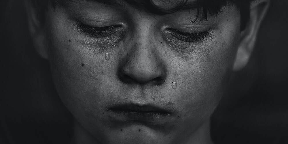 Пандемия высветила депрессию и самовредительство детей в Латвии