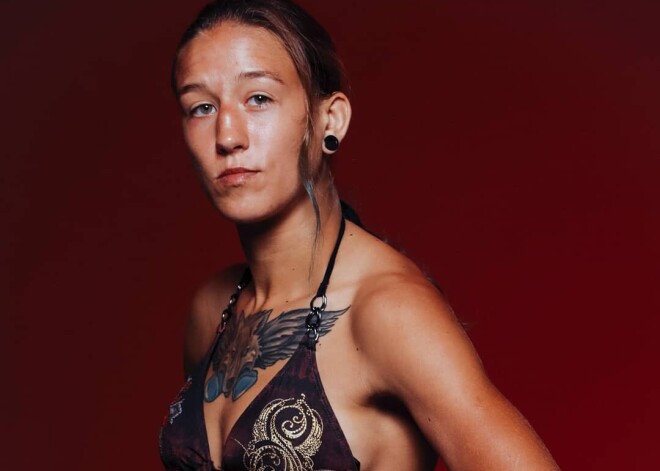 Bija gatava dzīvot uz ielas un ēst baložus: MMA cīkstone pastāsta par savu ceļu līdz virsotnei