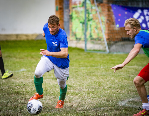 Ilvara mīlestība pret futbolu drīz nesīs arī taustāmus augļus - jaunu sporta halli Latvijas galvaspilsētā.