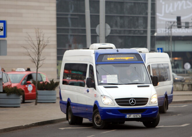 Rīgas mikroautobusos vairs netiks piedāvātas braukšanas maksas atlaides