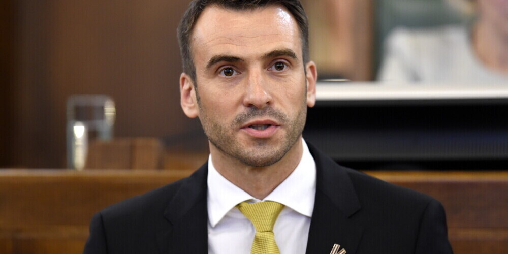 Кандидат на пост мэра Риги Стакис сложил мандат депутата Сейма
