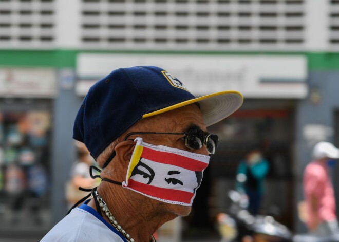 Ar Covid-19 saistīto nāves gadījumu skaits pasaulē tuvojas 393 tūkstošiem