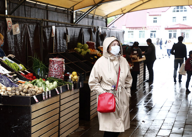 PVO maina nostāju un iesaka sejas masku valkāšanu sabiedrībā