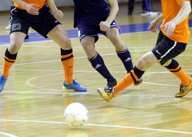 Latvijas telpu futbola saime apņēmības pilna čempionus noskaidrot laukumā