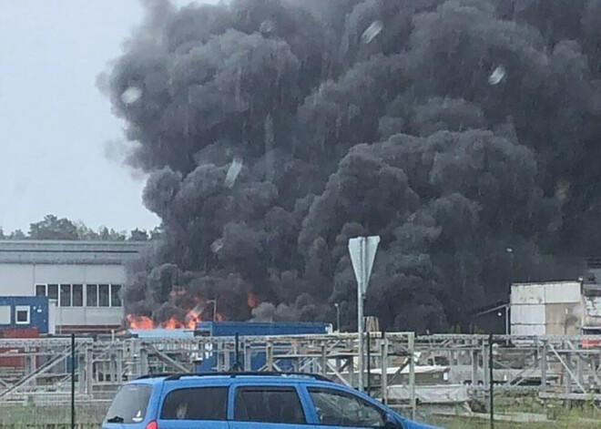 Likvidēts plašais atkritumu ugunsgrēks Salaspils pagastā