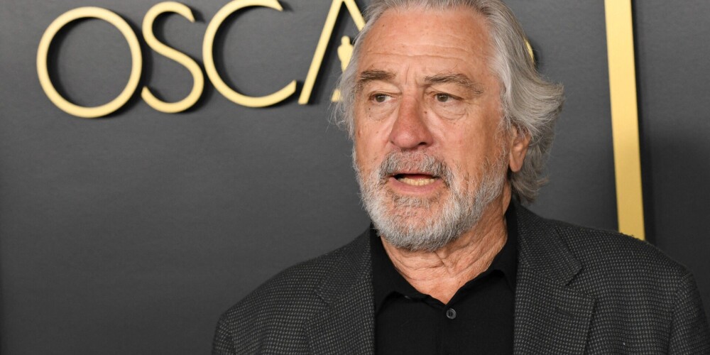 Roberts De Niro.