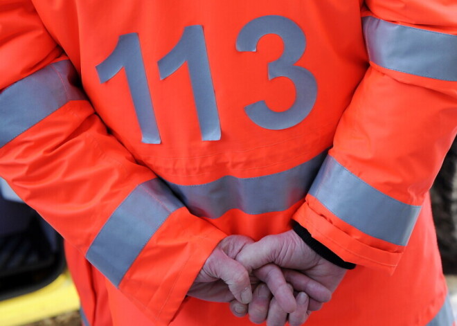 На автотрассе "Тукумс" во время несанкционированных соревнований погиб гонщик