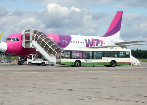 "Wizz Air" atsāk lidojumus no Rīgas uz trīs galamērķiem