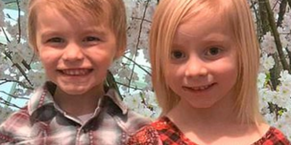 Divi bērni ASV atrasti miruši pēc tam, kad tēvs tos karstā dienā atstājis ieslēgtus automašīnā