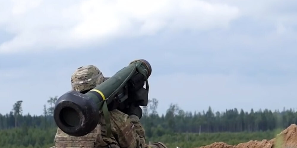 ASV piegādājusi Ukrainai prettanku raķetes, munīciju un radioaparātus