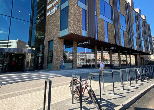 Tirdzniecības centrs "Origo" un biznesa centrs "Origo One" piedāvā apmeklēt tirdzniecības centru un birojus ar velosipēdu