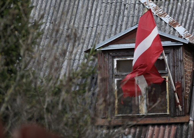 Būtiski palielināts sods par karoga nepareizu izgatavošanu un izplatīšanu