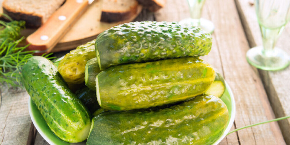 Nav nemaz jāgaida līdz jūlijam - sāc mazsālīto gurķīšu sezonu jau šodien!