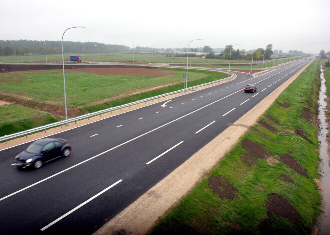 Līdz 2040.gadam daļu valsts autoceļu plāno pārbūvēt par četrjoslu ātrgaitas ceļiem