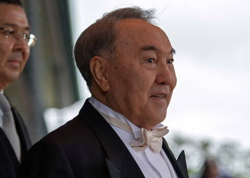 Nazarbajevs "šobrīd atrodas pašizolācijā".