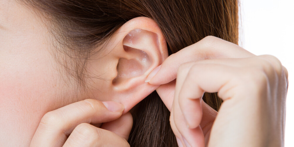 Vai profilakses nolūkos ir ieteicams skalot ausis? Atbild speciālists