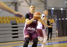 Latvijas izlases basketbolists Gražulis karjeru turpinās Itālijas virslīgā