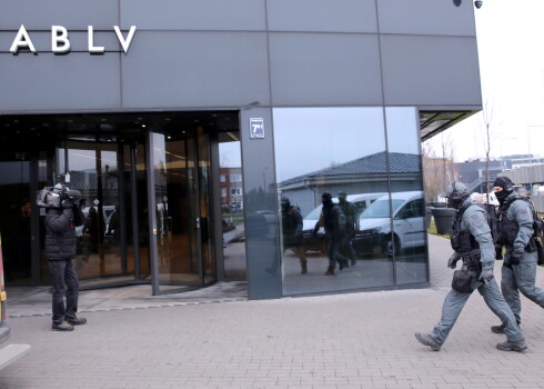 “ABLV Bank” pamatlietā astoņi aizturētie; tiek pētīts miljards eiro apgrozījums